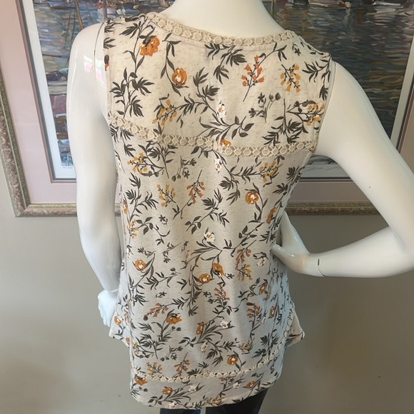 LUCKY BRAND NOVELTY TOP - Picture 4 of 7